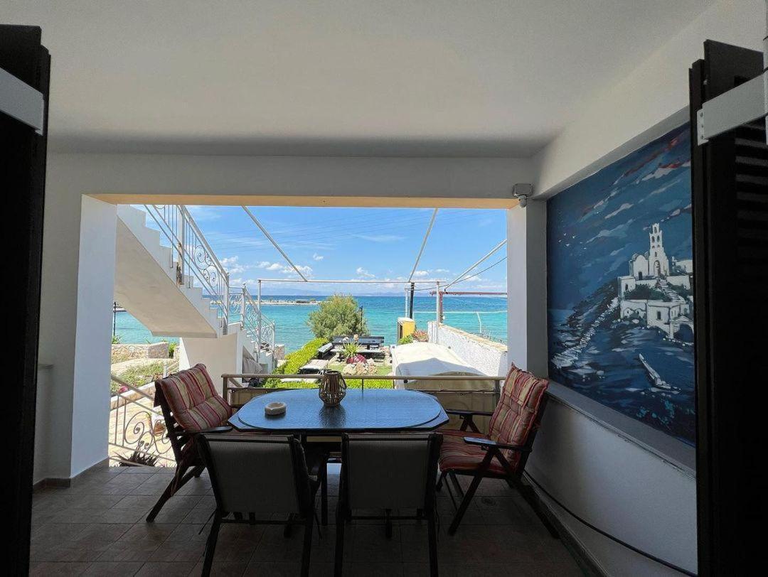 Ελένη Apartment Megalochori  Exterior photo